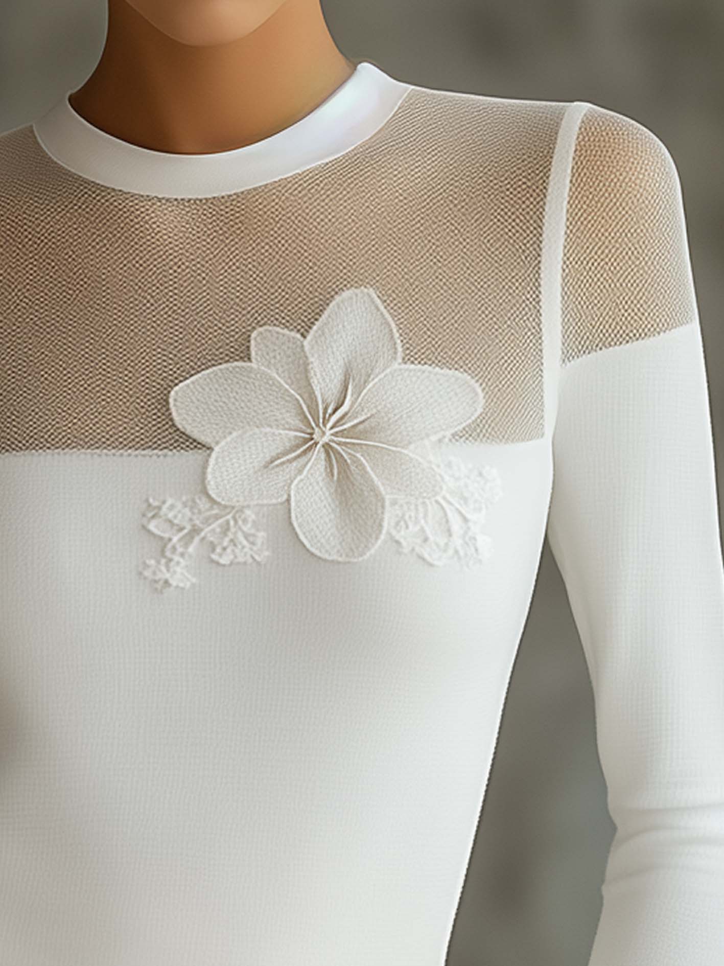 White Knitted T-shirt With Mesh Stitching And Embroidery