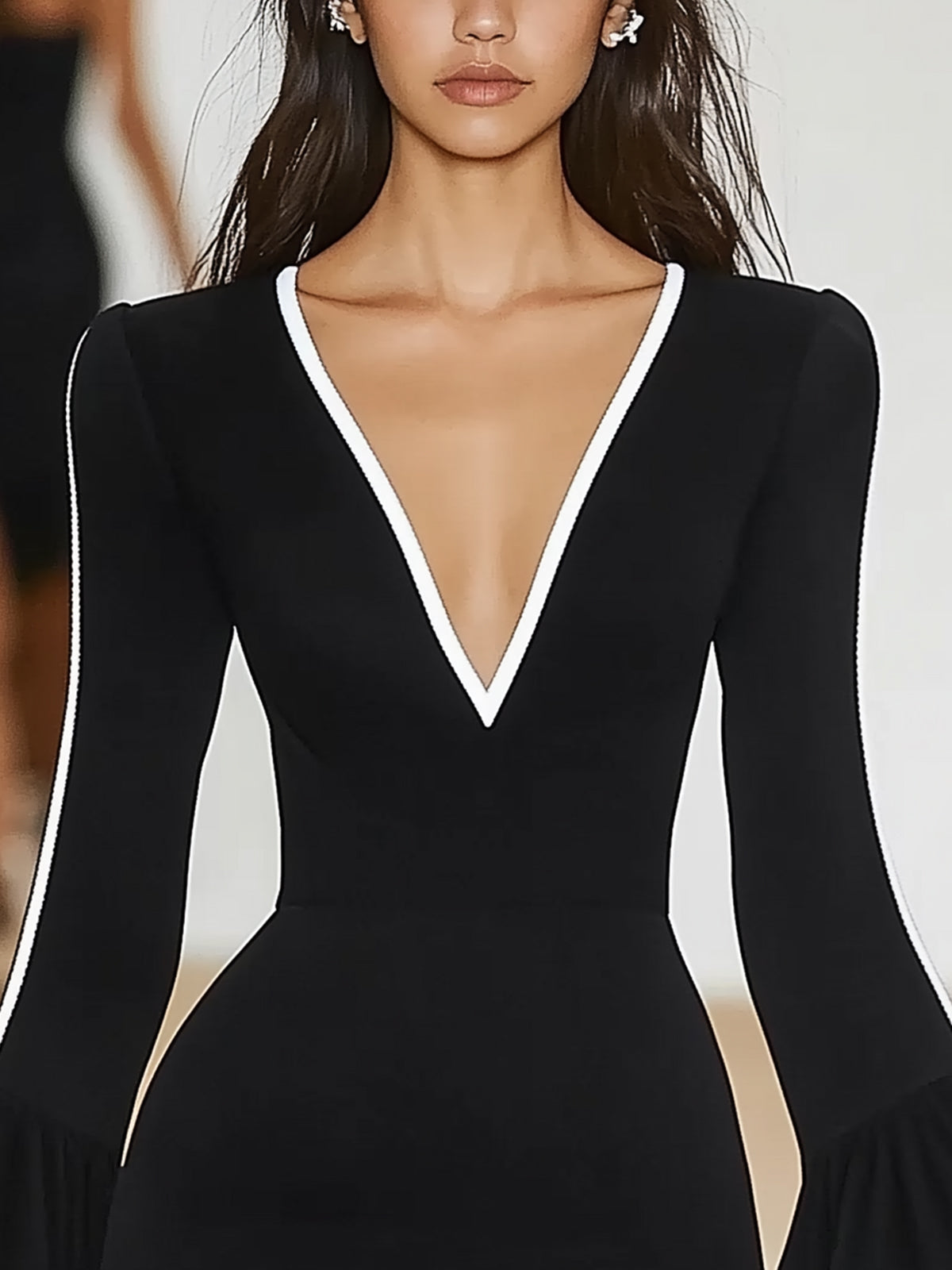 Flared Sleeve Mermaid Bodycon Dress With White Trim