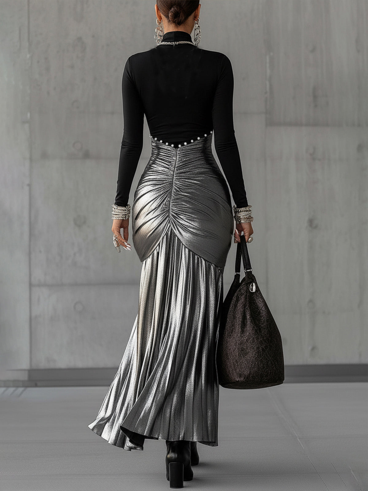 Black Round Neck Metallic Silver Pleated Maxi Dress