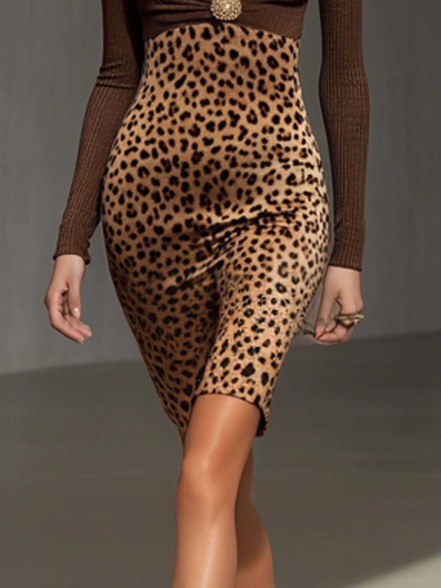 Brown Knitted Midi Bodycon Dress With Buttons And Leopard Print