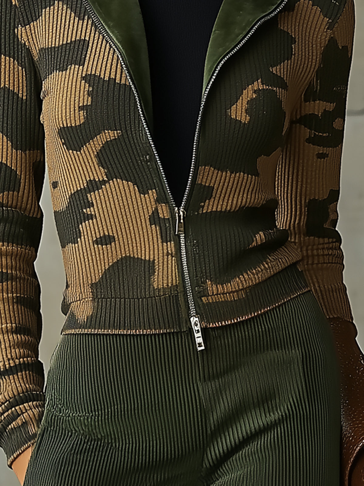 Camouflage Ribbed Jacket With Suede Lapels
