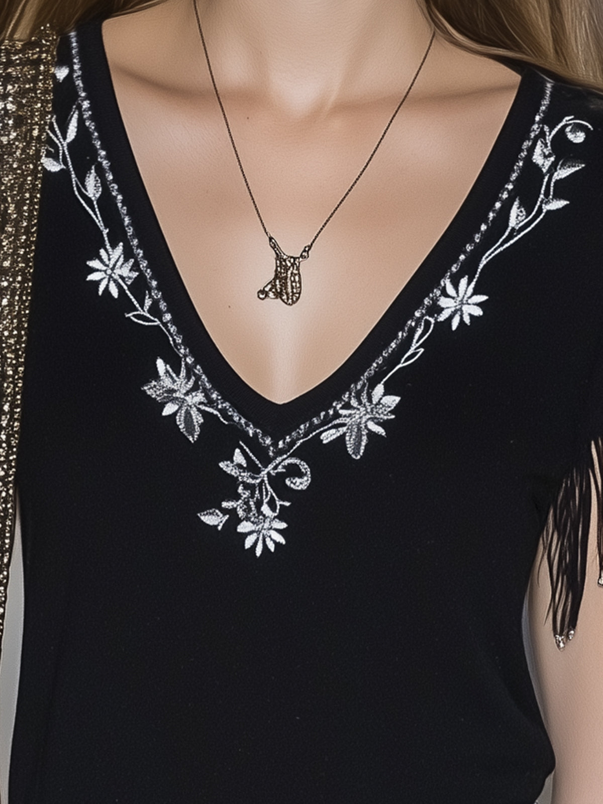 White Floral Embroidery Fringe Short Sleeve Fashion T-Shirt