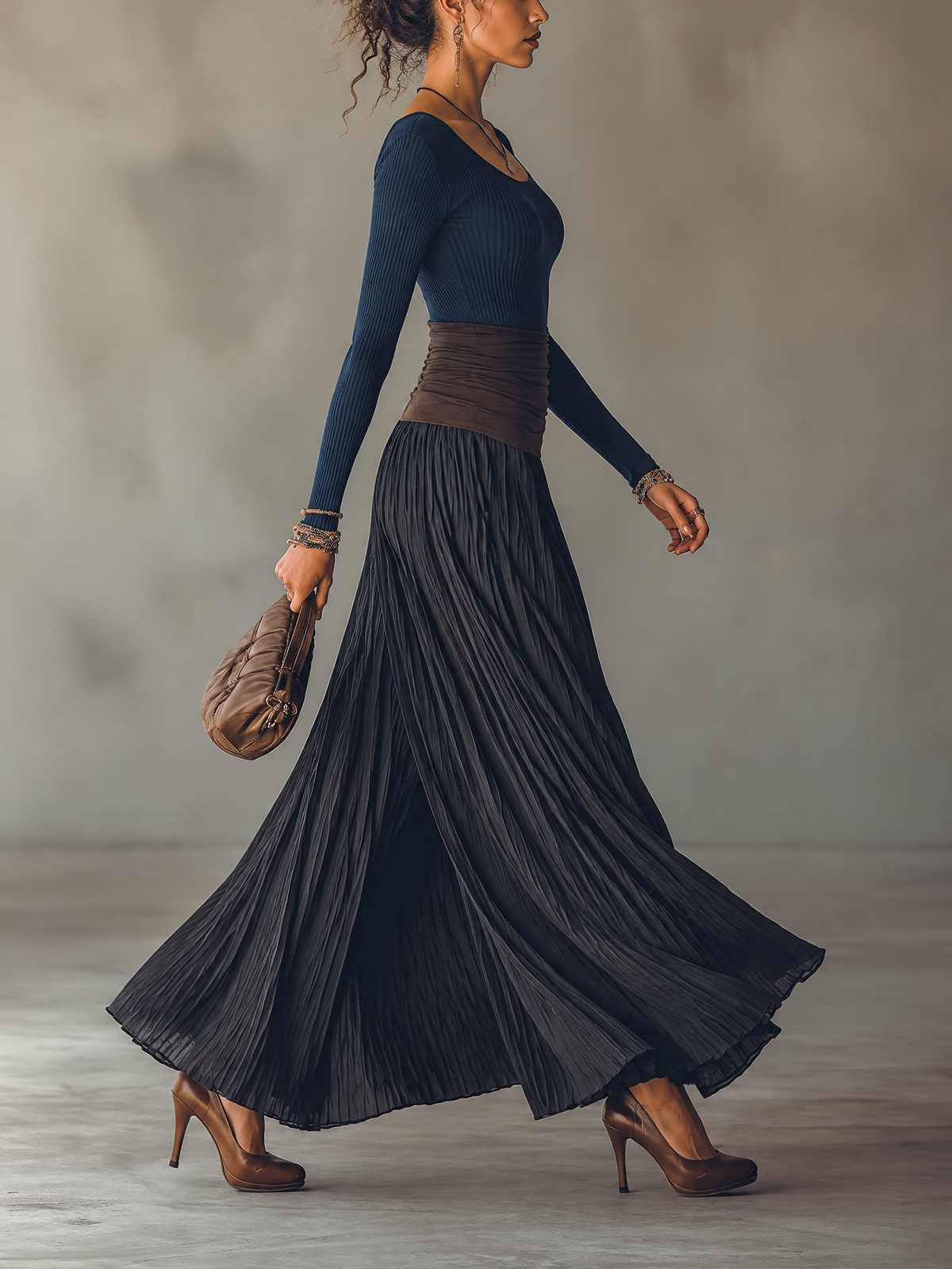 Navy Ribbed Scoop Neck Color Block Pleated Maxi Dress
