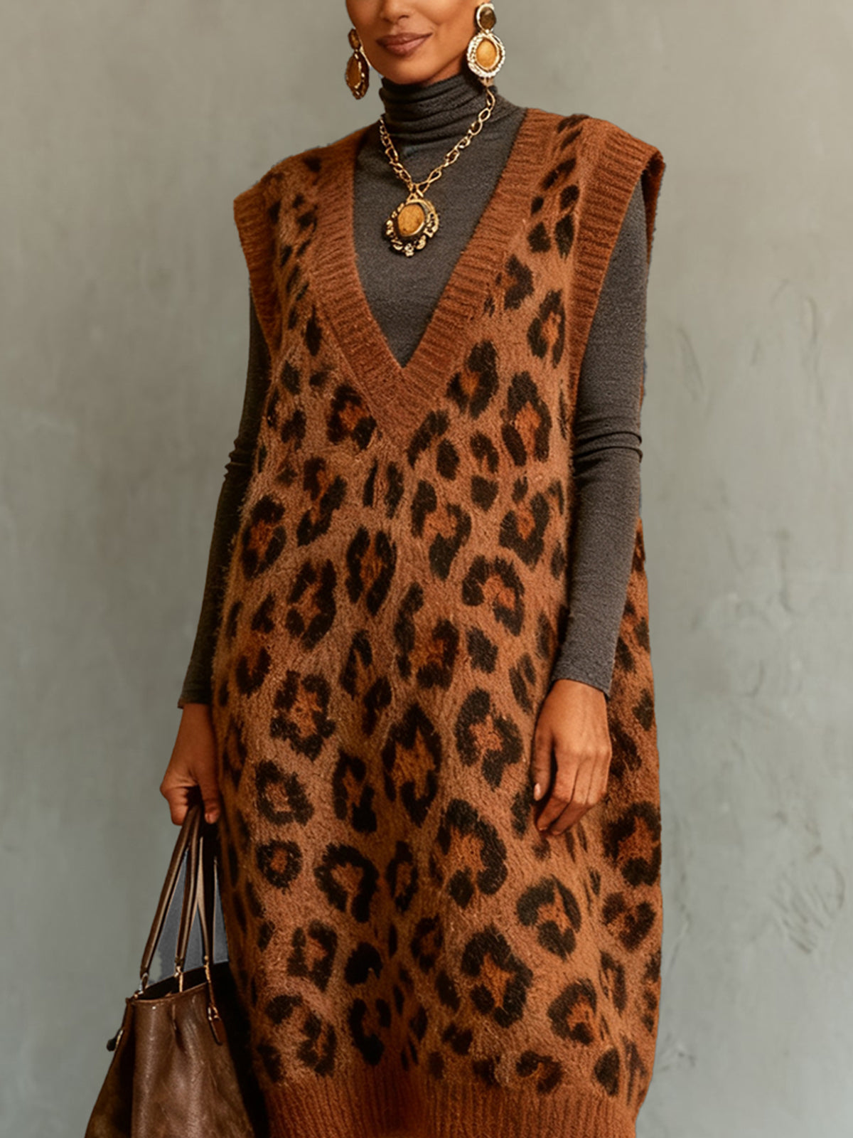 Leopard Print Sleeveless Knit Midi Dress With V-Neckline