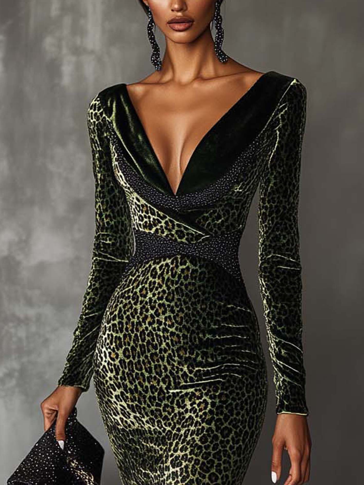 Dark Green Velvet Bodycon Dress With Leopard Print And Stylish Webbing