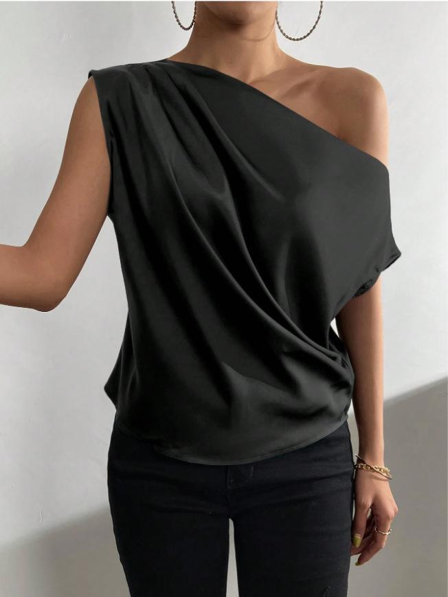 Asymmetric Solid Color One-Shoulder Shirt