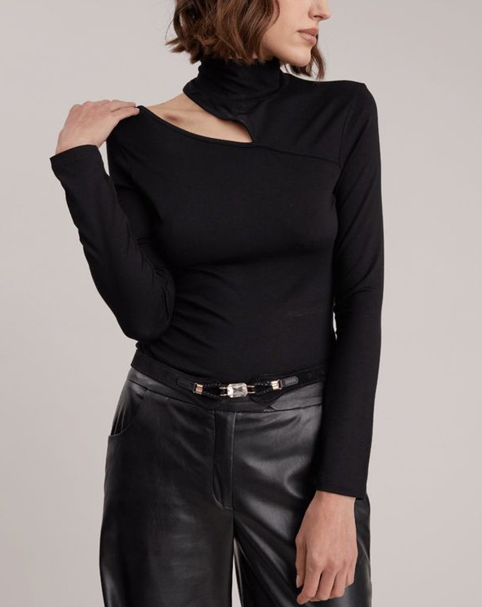 Cut-out Shoulders Top