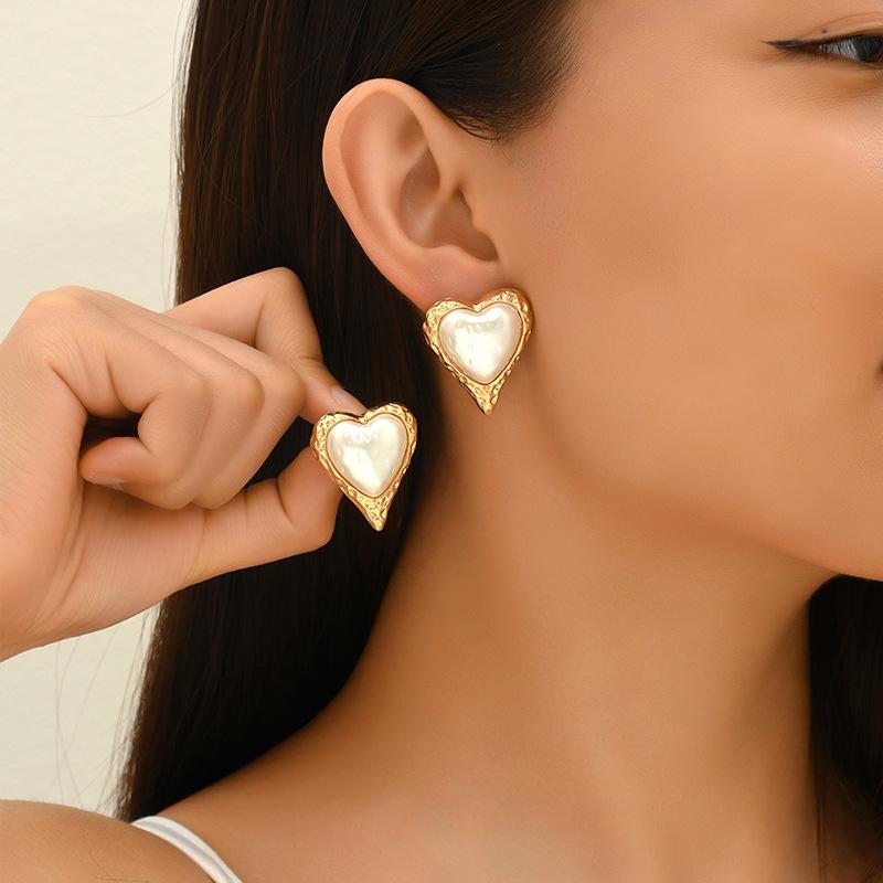 Love Earrings