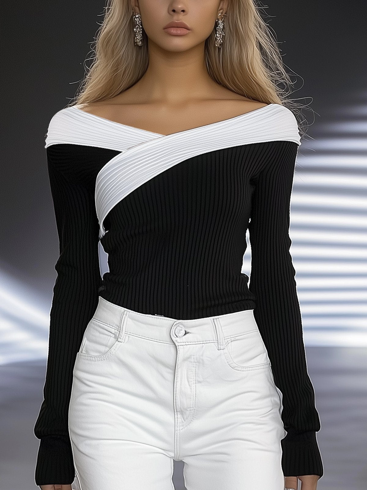 White V-neck Black Knit T-shirt