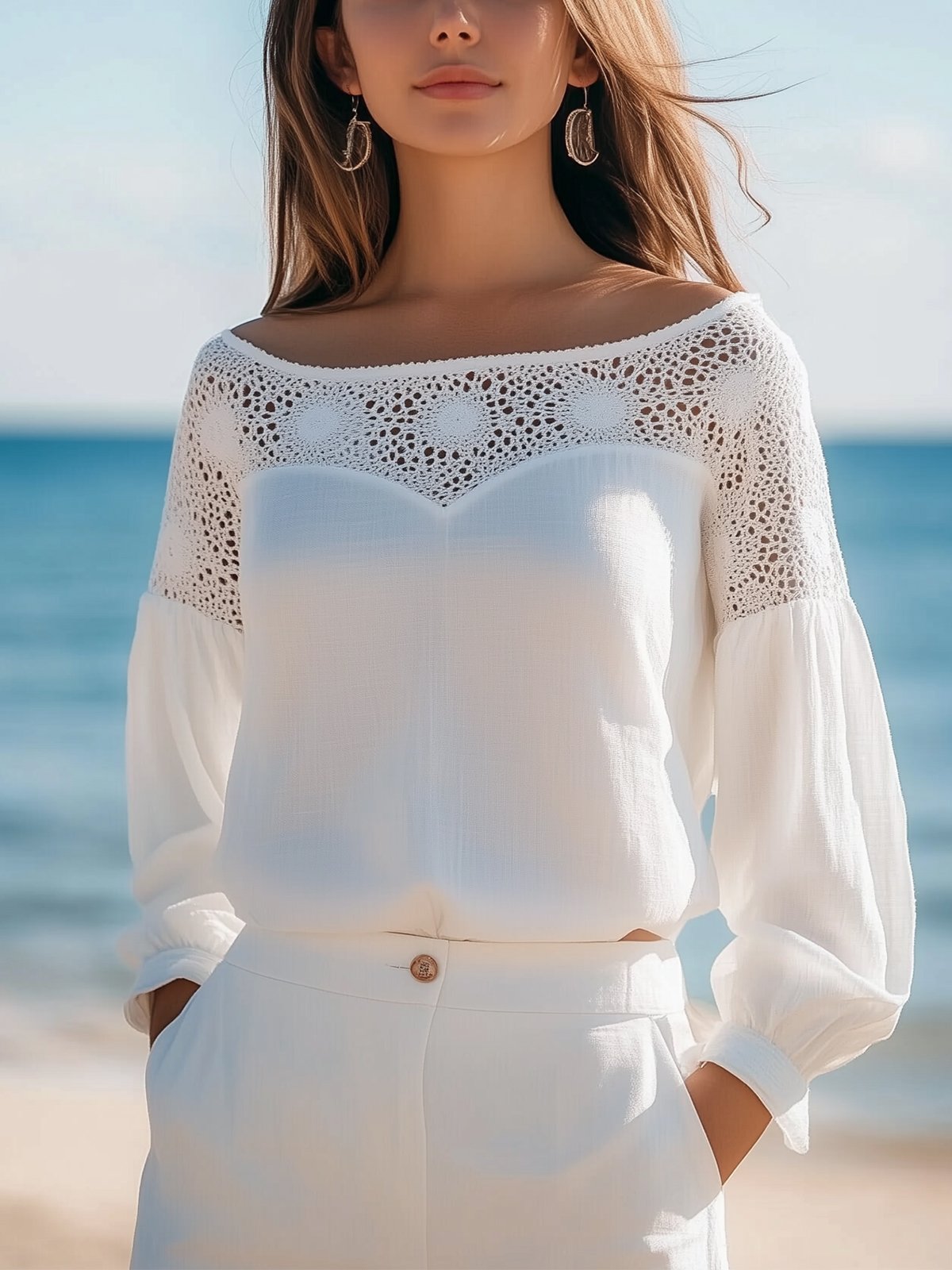 Fashion White Round Neck Long Sleeve Shirt