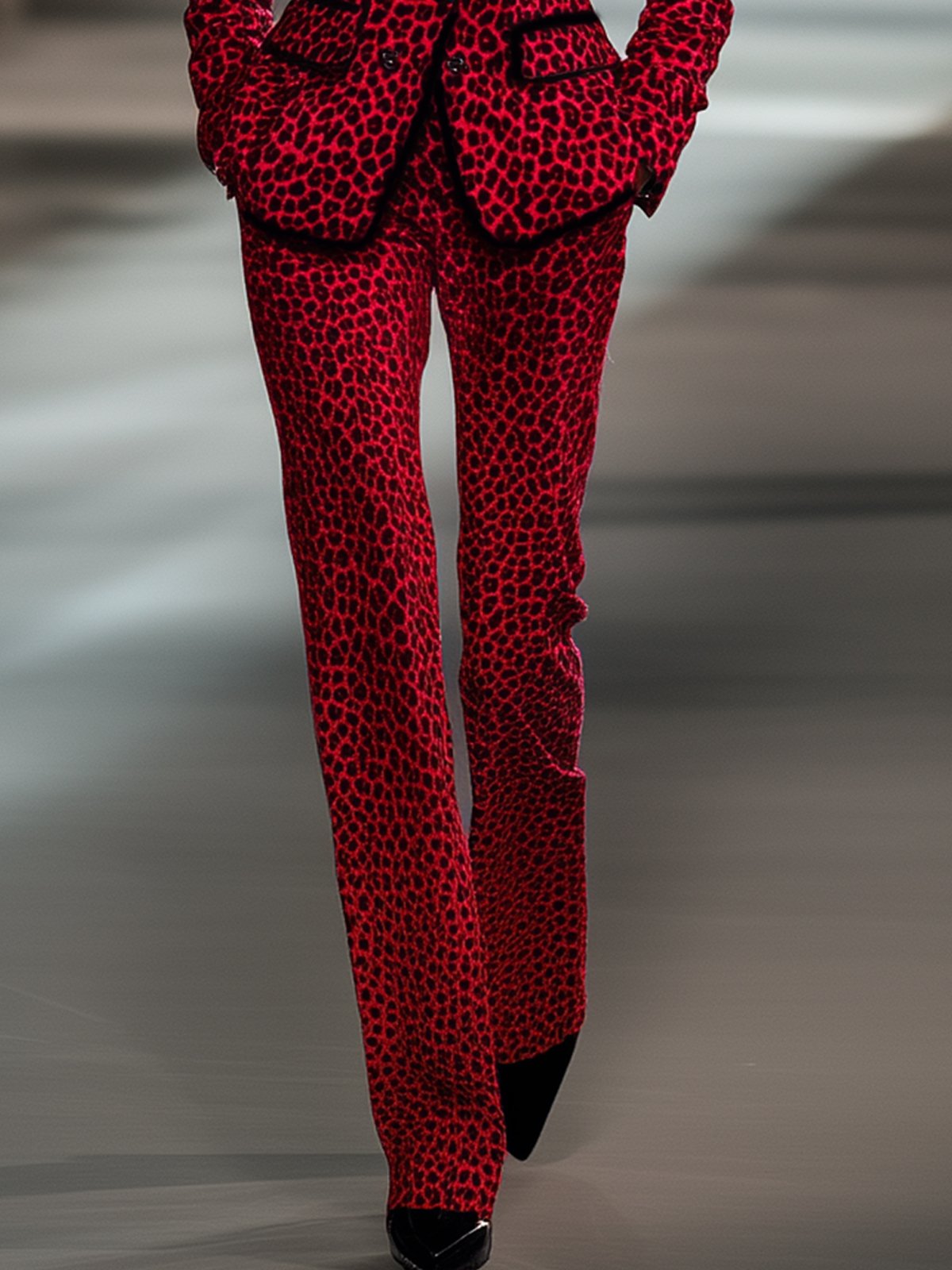 Glamorous Red Velvet Suit With Leopard Print