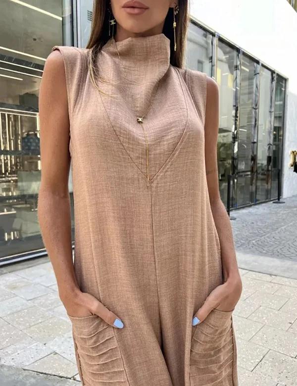 Sleeveless Pleated Pockets High Neck Jumpsuits